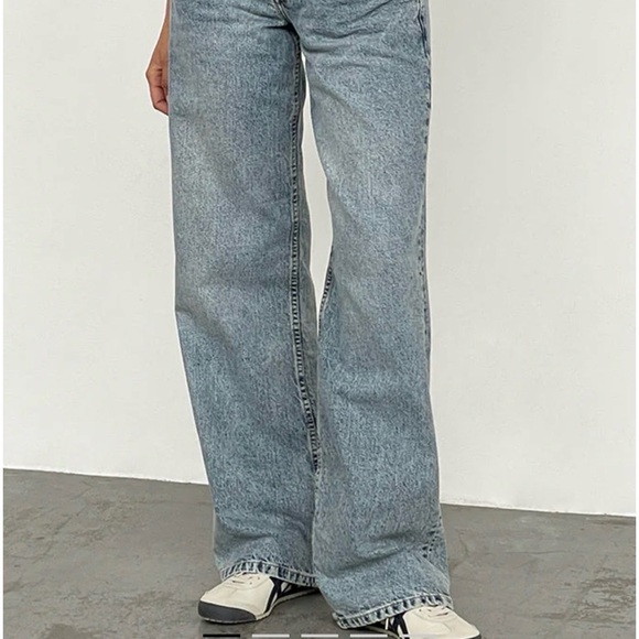 Motel Rocks Vintage Blue Wash Lowrise Jeans - Picture 2 of 6